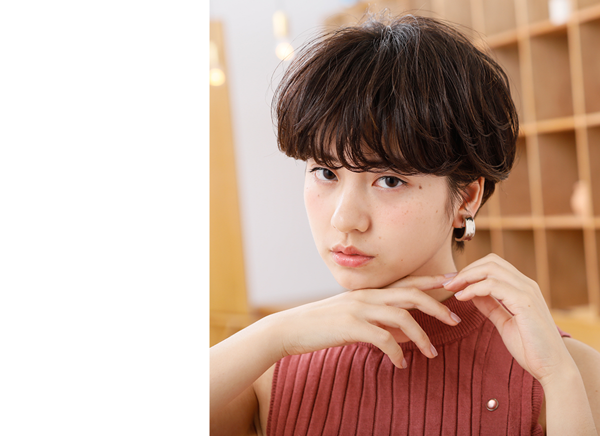 重めのマッシュショートにゆるふわパーマをかけて女性らしく Jeno 19summerヘアカタログ