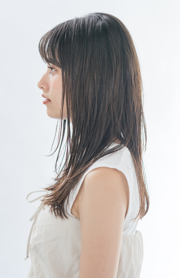 ポリッシュオイルを多めにつけてツヤと束感を