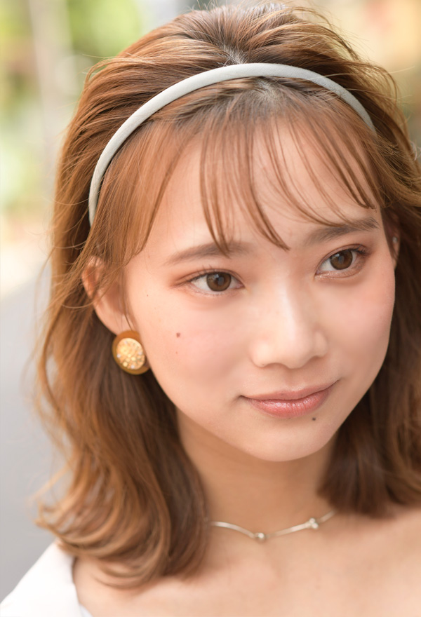 Point.2/ほどよいカール感が大人ガーリーな愛されヘアに